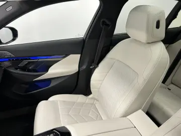 BMW 550e xDrive Limousine M Sportpaket