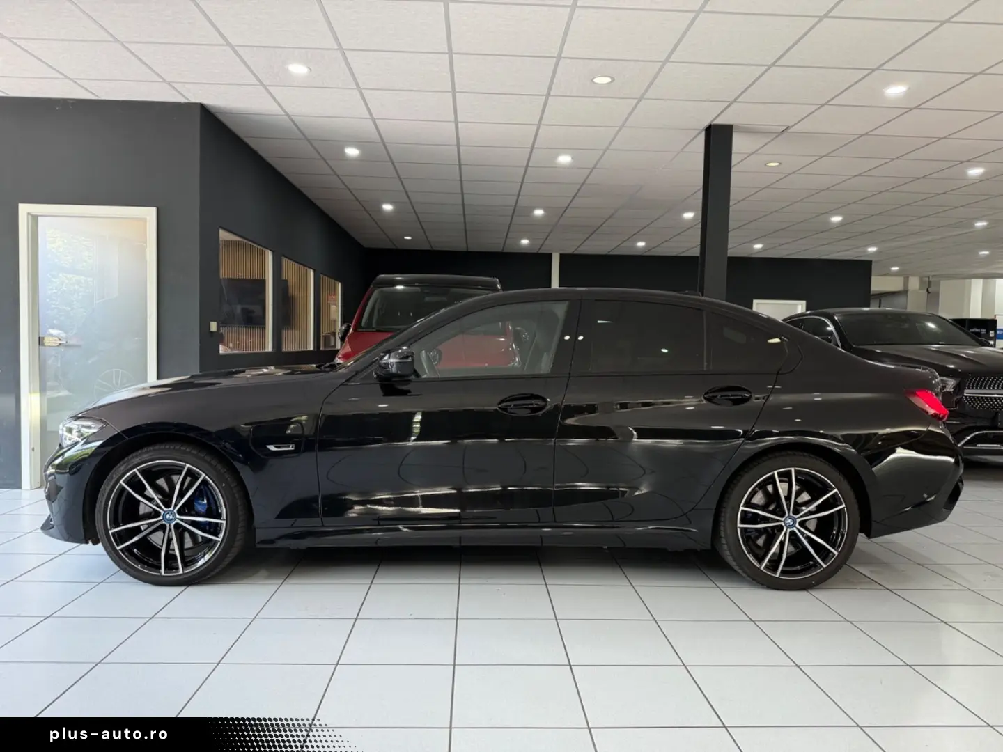 BMW 330e G20 M-PAKET 360 ADAP.FAHR LED-SCHW CARPLAY