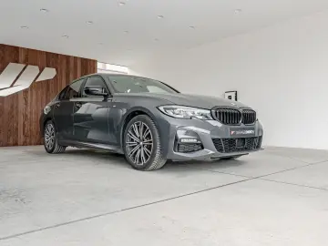 BMW 330 e  M pack  camera  adaptieve cruise control