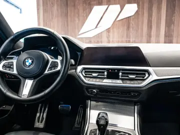 BMW 330 e  M pack  camera  adaptieve cruise control
