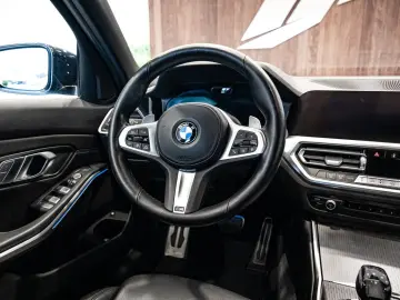 BMW 330 e  M pack  camera  adaptieve cruise control