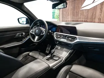 BMW 330 e  M pack  camera  adaptieve cruise control