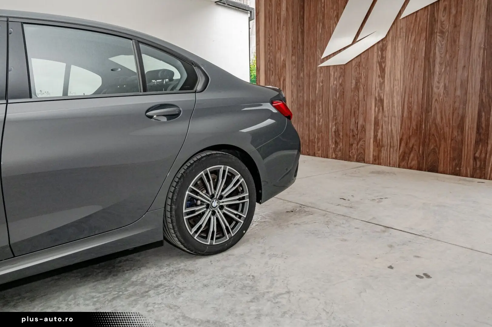 BMW 330 e  M pack  camera  adaptieve cruise control