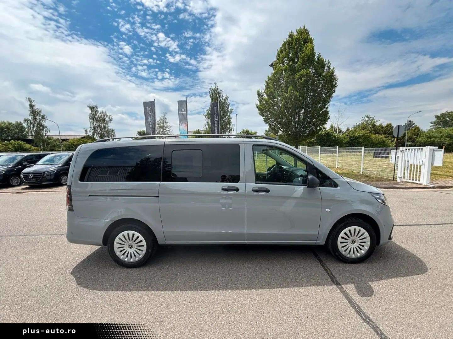 MERCEDES-BENZ Vito 116 Tourer 4x4 LiegeP AHK 360 Kam&hellip;