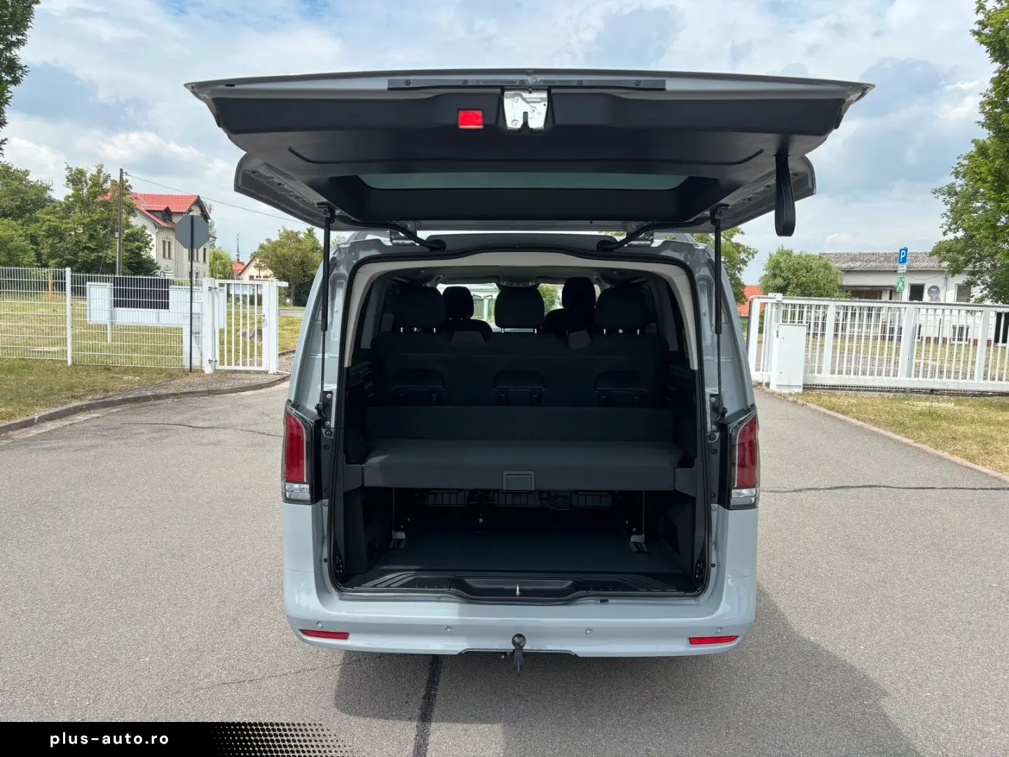 MERCEDES-BENZ Vito 116 Tourer 4x4 LiegeP AHK 360 Kam&hellip;