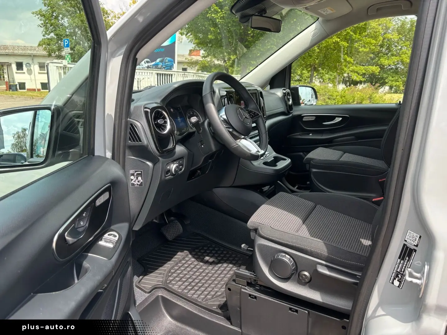 MERCEDES-BENZ Vito 116 Tourer 4x4 LiegeP AHK 360 Kam&hellip;