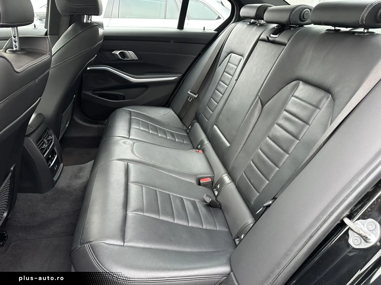 BMW 330 e xDrive M-Sport NAV LASER 360  HEAD-UP