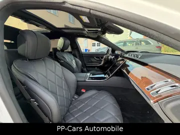 MERCEDES-BENZ S 580 e Maybach
