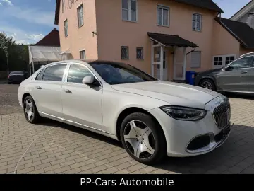 MERCEDES-BENZ S 580 e Maybach