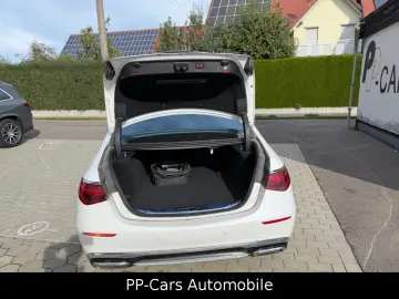 MERCEDES-BENZ S 580 e Maybach