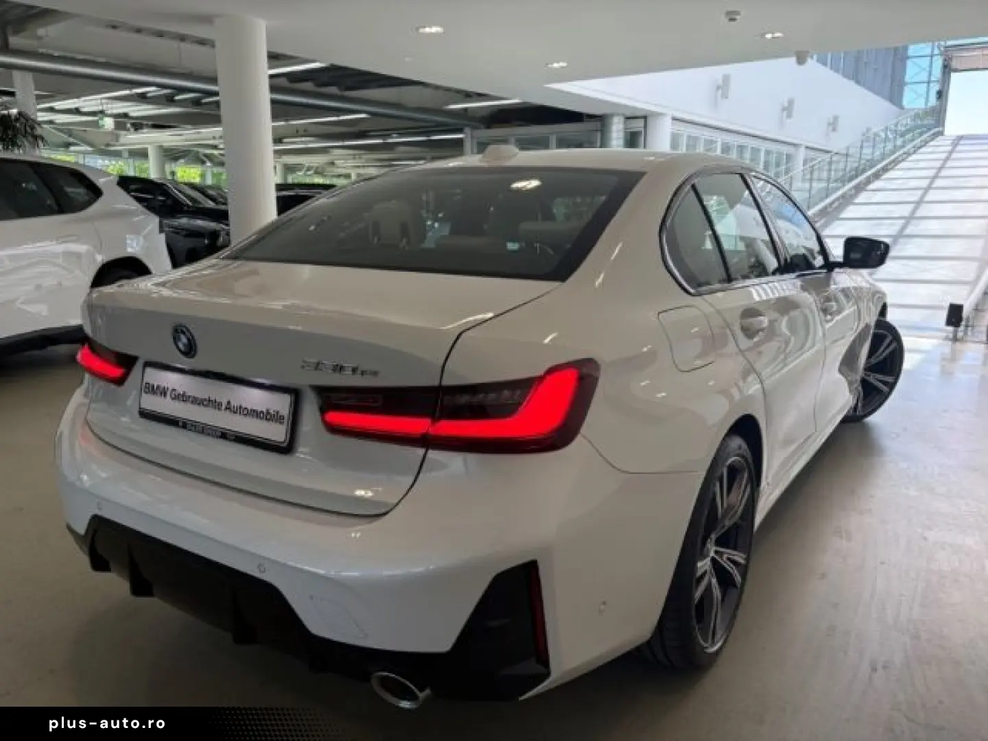 BMW 330 e M-Sport 360 LiCoPr. Adapt. M-sound