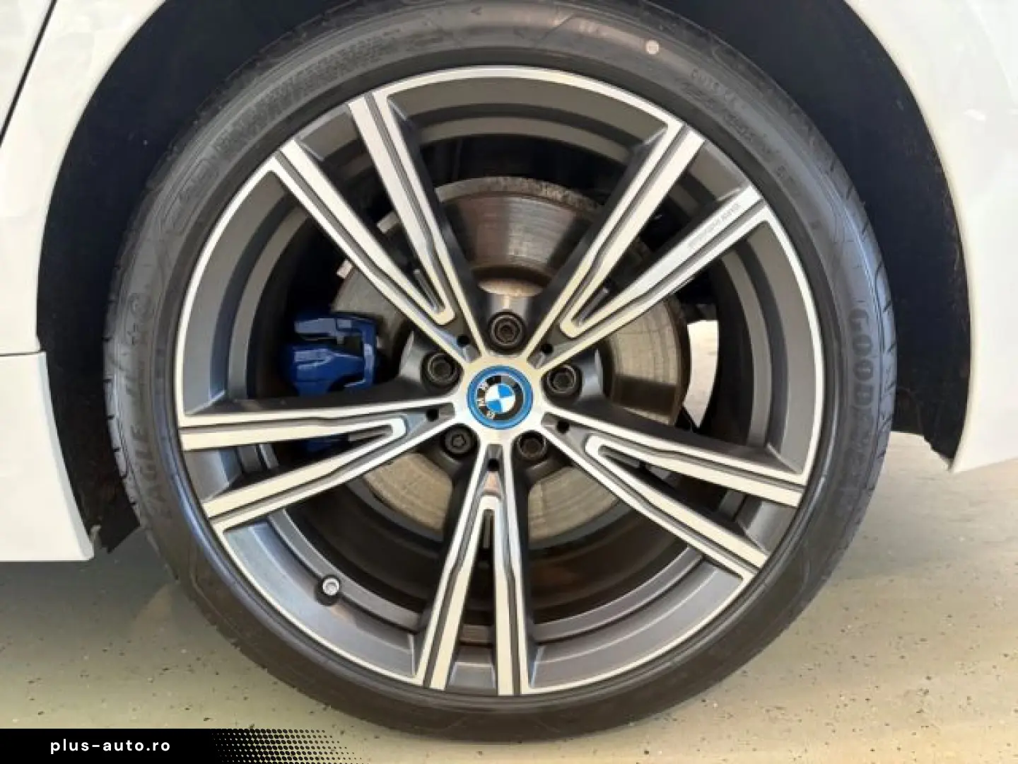 BMW 330 e M-Sport 360 LiCoPr. Adapt. M-sound