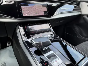 AUDI Q7 50 TDI quattro S line