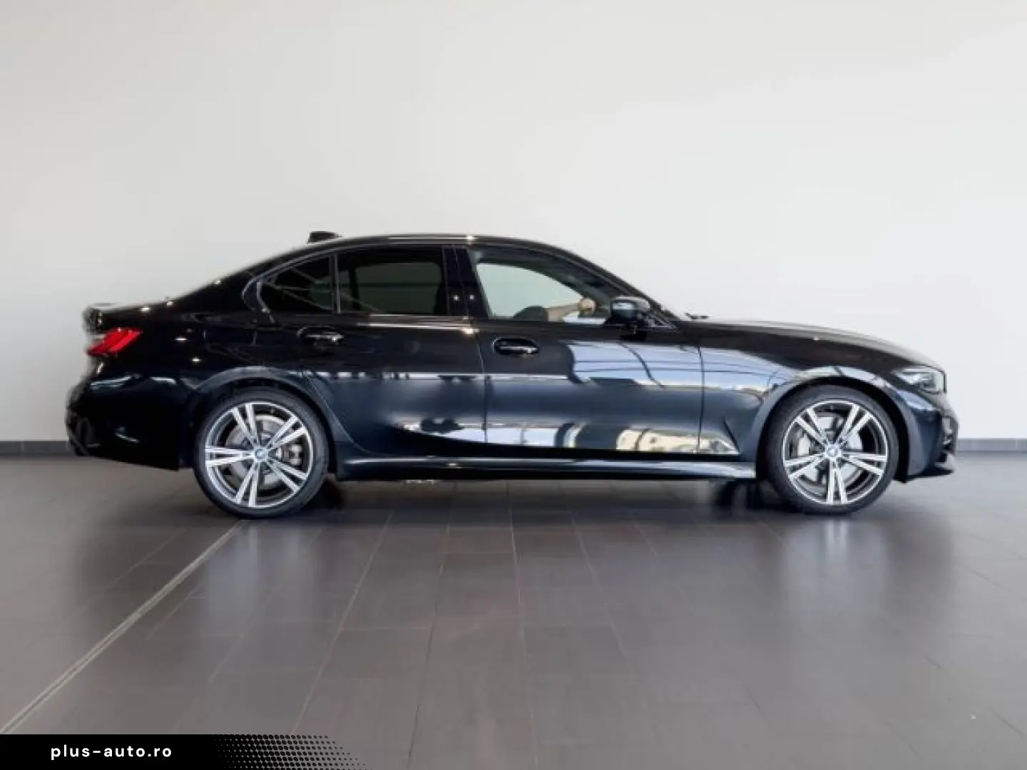 BMW 330 e Limousine M Sport Memory Temp HUD DW 0 5%