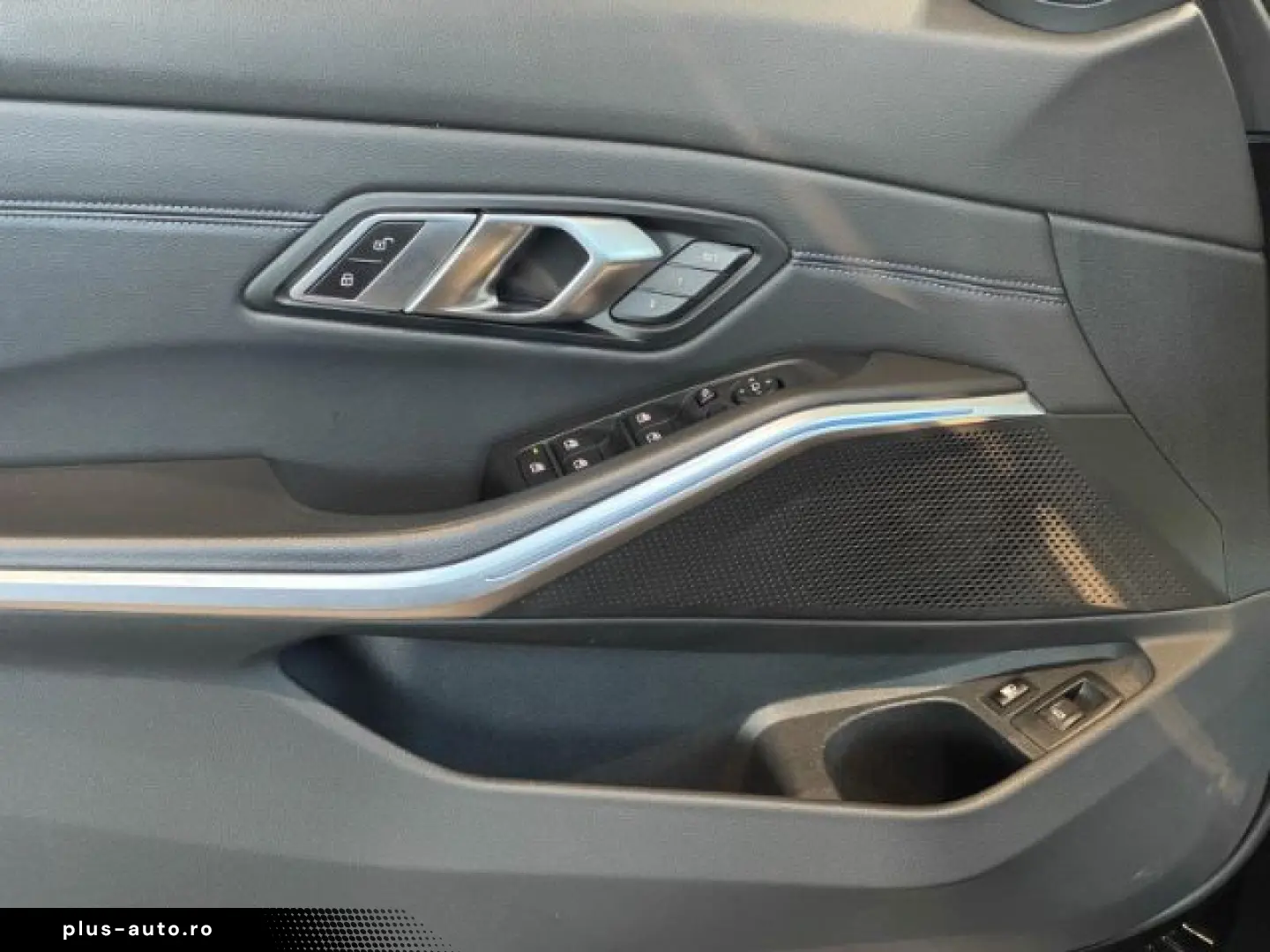 BMW 330 e Limousine M Sport Memory Temp HUD DW 0 5%