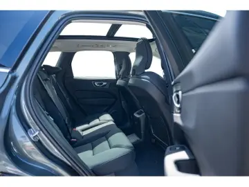 VOLVO XC60 T6 AWD Plus Bright Plug-in Hybrid