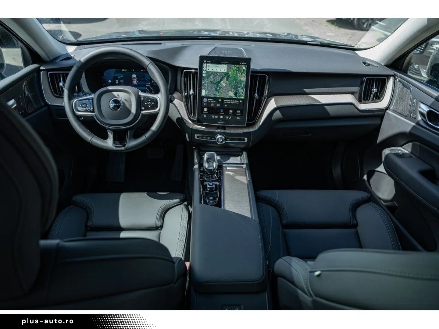 VOLVO XC60 T6 AWD Plus Bright Plug-in Hybrid