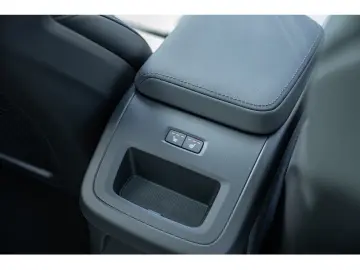 VOLVO XC60 T6 AWD Plus Bright Plug-in Hybrid