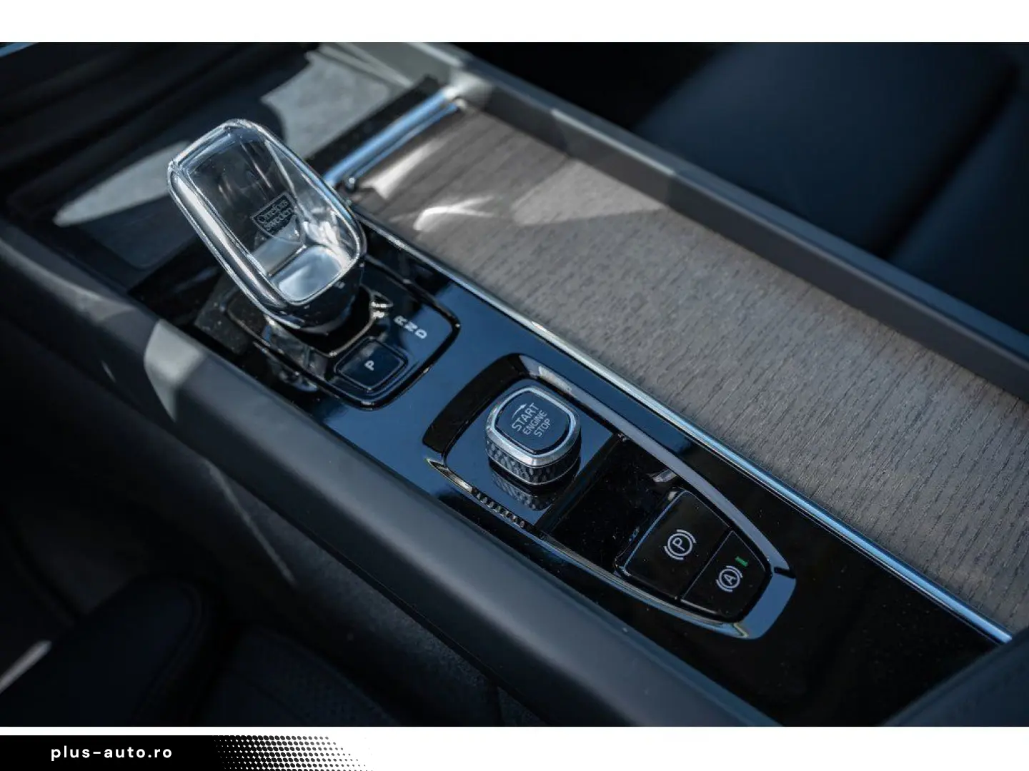 VOLVO XC60 T6 AWD Plus Bright Plug-in Hybrid