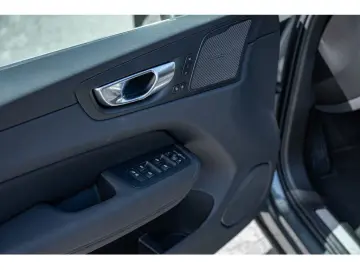 VOLVO XC60 T6 AWD Plus Bright Plug-in Hybrid