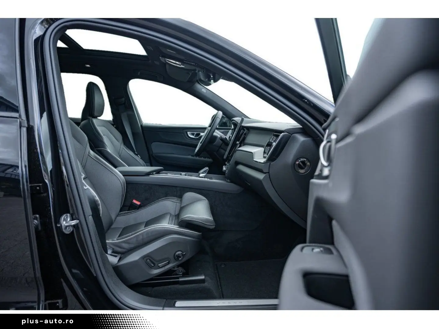 VOLVO XC60 T6 Ultra Black Edition AWD