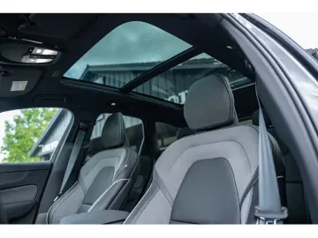 VOLVO XC60 T6 Ultra Black Edition AWD