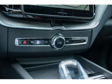 VOLVO XC60 T6 Ultra Black Edition AWD