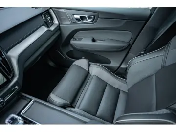 VOLVO XC60 T6 Ultra Black Edition AWD
