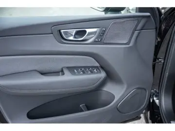 VOLVO XC60 T6 Ultra Black Edition AWD