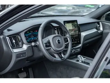 VOLVO XC60 T6 Ultra Black Edition AWD