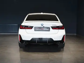 BMW 330e M Sport Pro-Curved-LED-ACC-RFK-HuD-H&K-