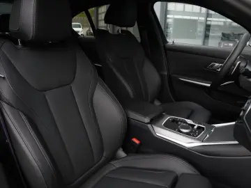 BMW 330e M Sport Pro-Curved-LED-ACC-RFK-HuD-H&K-