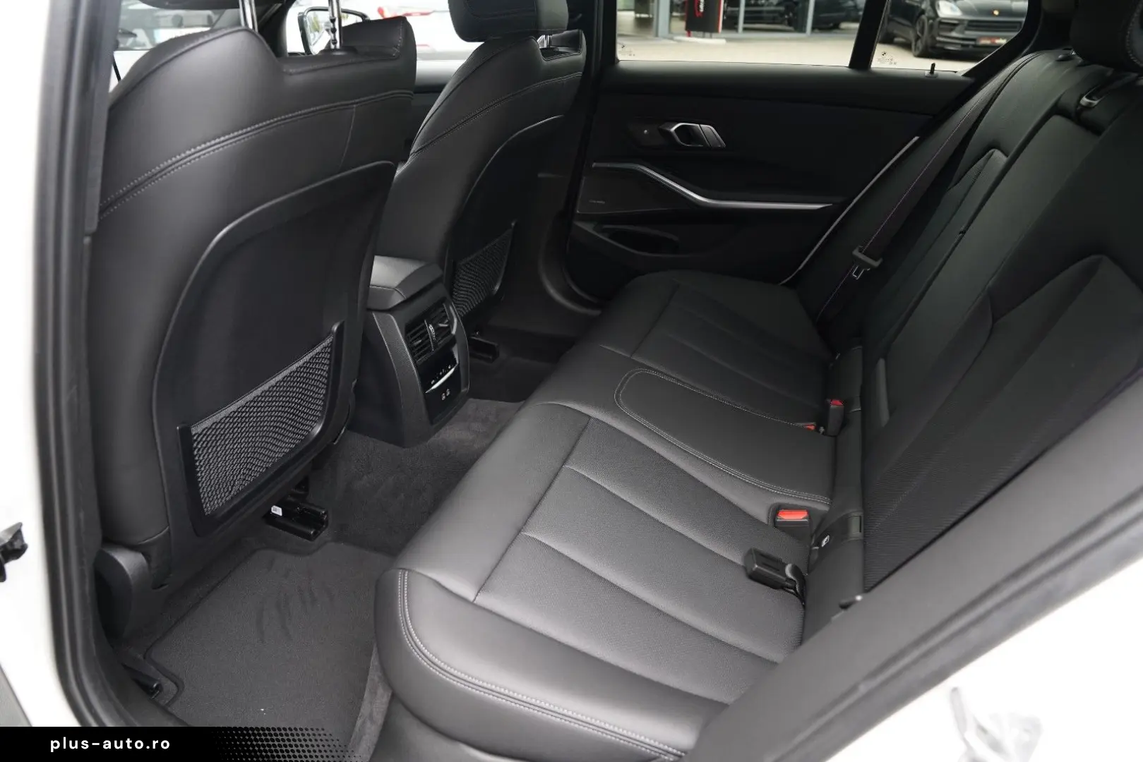 BMW 330e M Sport Pro-Curved-LED-ACC-RFK-HuD-H&K-