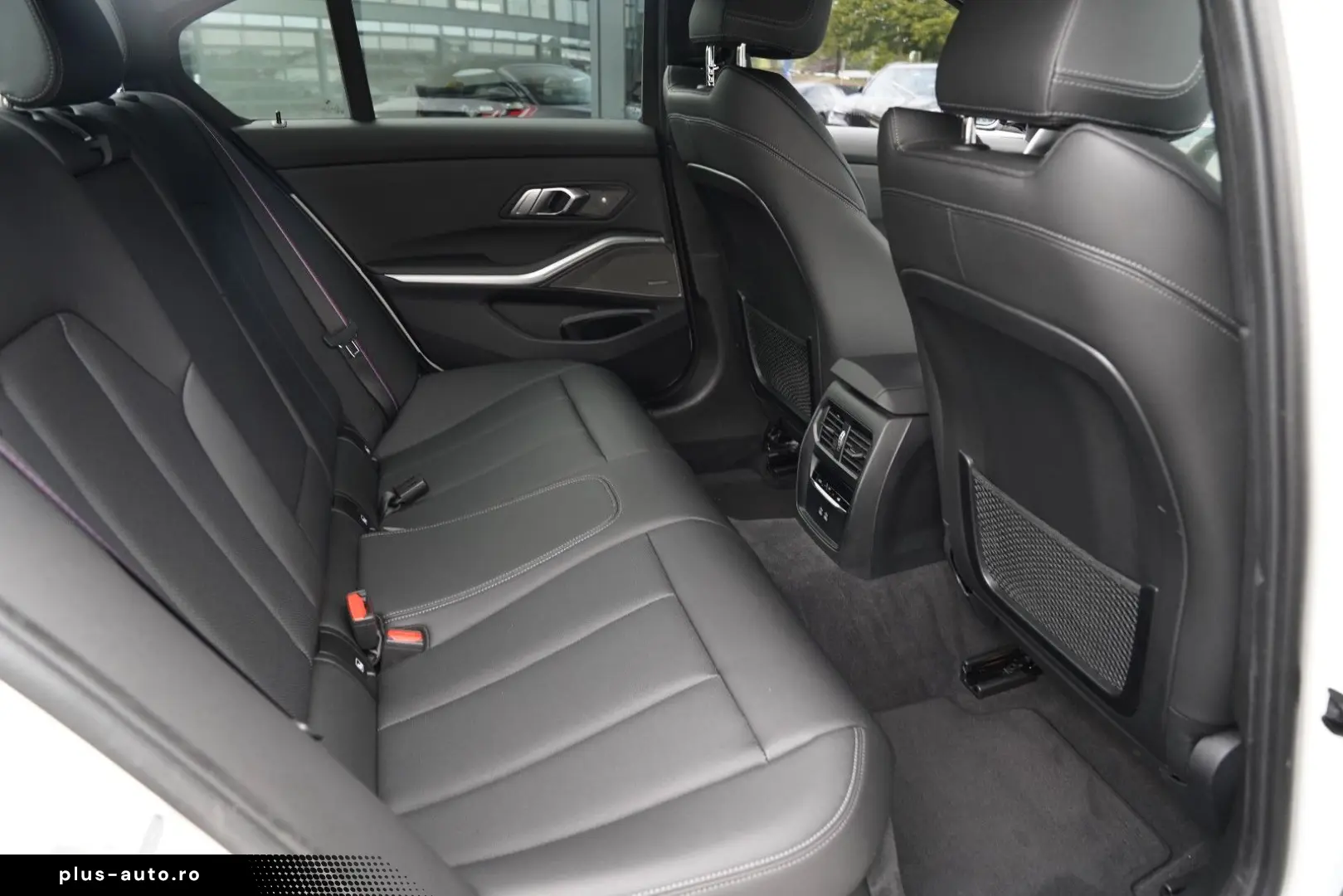 BMW 330e M Sport Pro-Curved-LED-ACC-RFK-HuD-H&K-