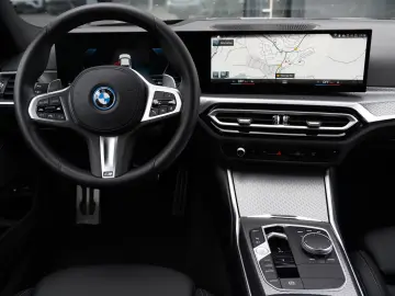 BMW 330e M Sport Pro-Curved-LED-ACC-RFK-HuD-H&K-