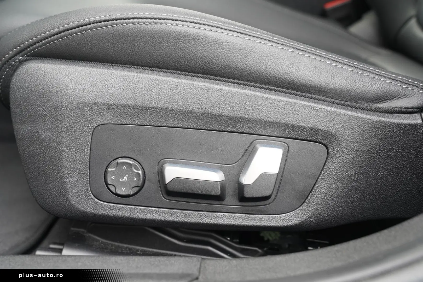 BMW 330e M Sport Pro-Curved-LED-ACC-RFK-HuD-H&K-