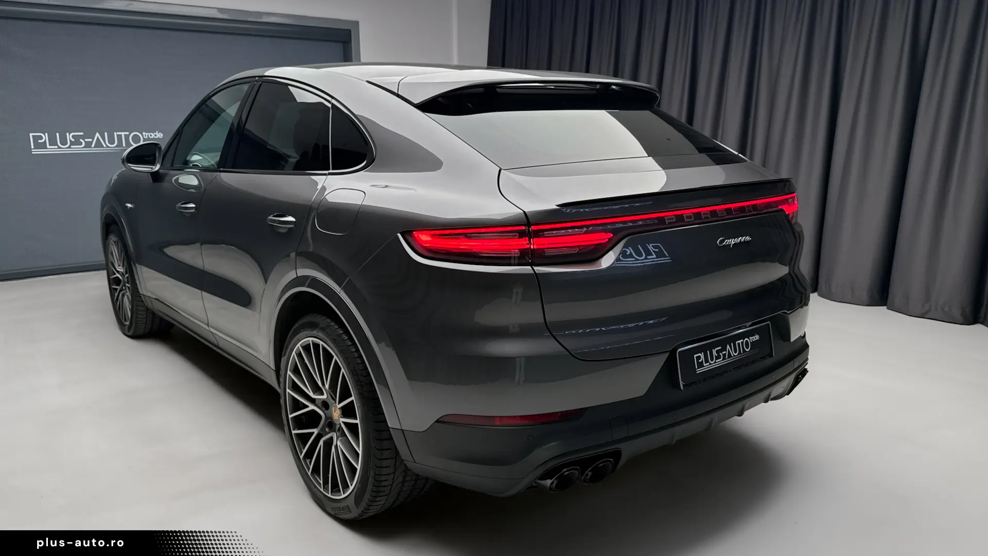Porsche Cayenne E-Hibrid Coupe Bose Pano 360