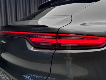 Porsche Cayenne E-Hibrid Coupe Bose Pano 360