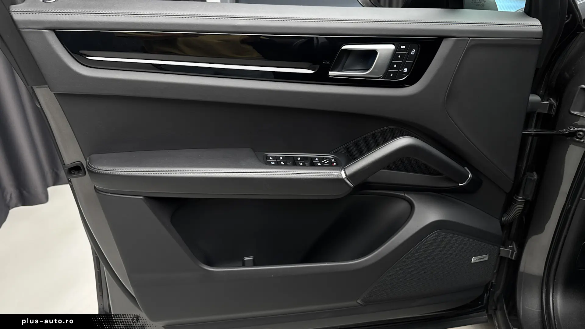 Porsche Cayenne E-Hibrid Coupe Bose Pano 360