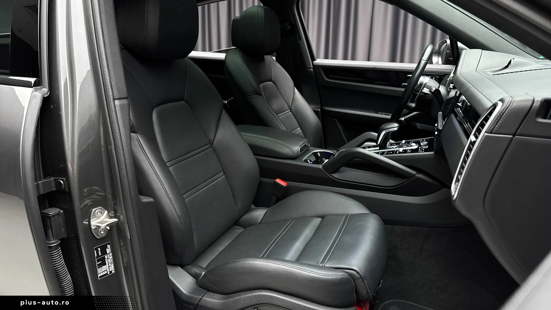 Porsche Cayenne E-Hibrid Coupe Bose Pano 360