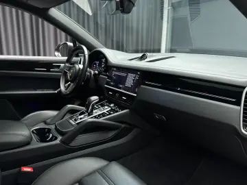 Porsche Cayenne E-Hibrid Coupe Bose Pano 360