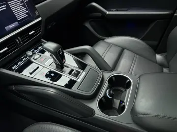 Porsche Cayenne E-Hibrid Coupe Bose Pano 360