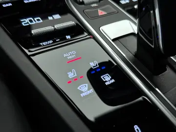 Porsche Cayenne E-Hibrid Coupe Bose Pano 360