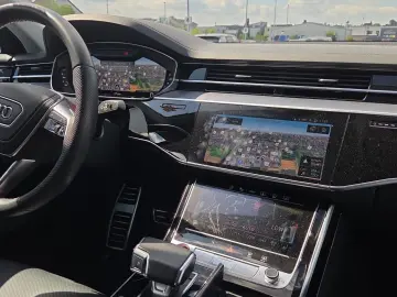AUDI S8 TFSI qu tiptronic Navi DVD Matrix HUD B&O Pan