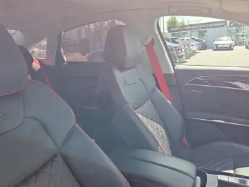 AUDI S8 TFSI qu tiptronic Navi DVD Matrix HUD B&O Pan