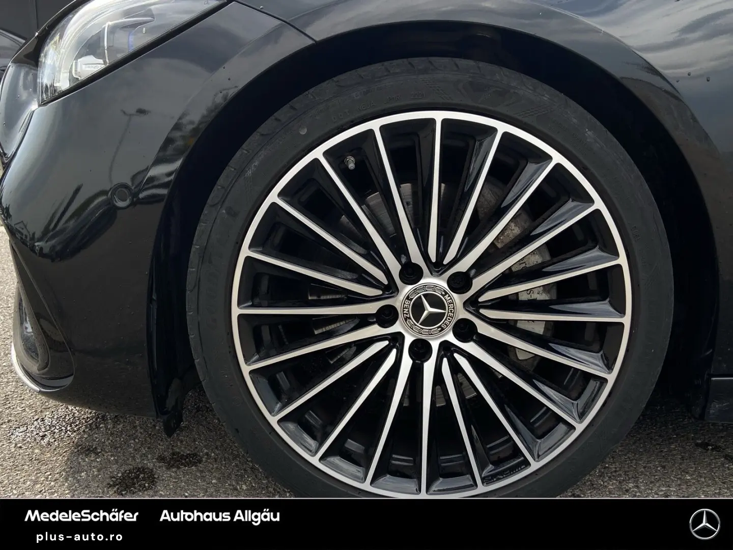 MERCEDES-BENZ C 300 4M AMG AHK Pano Burm  Memory