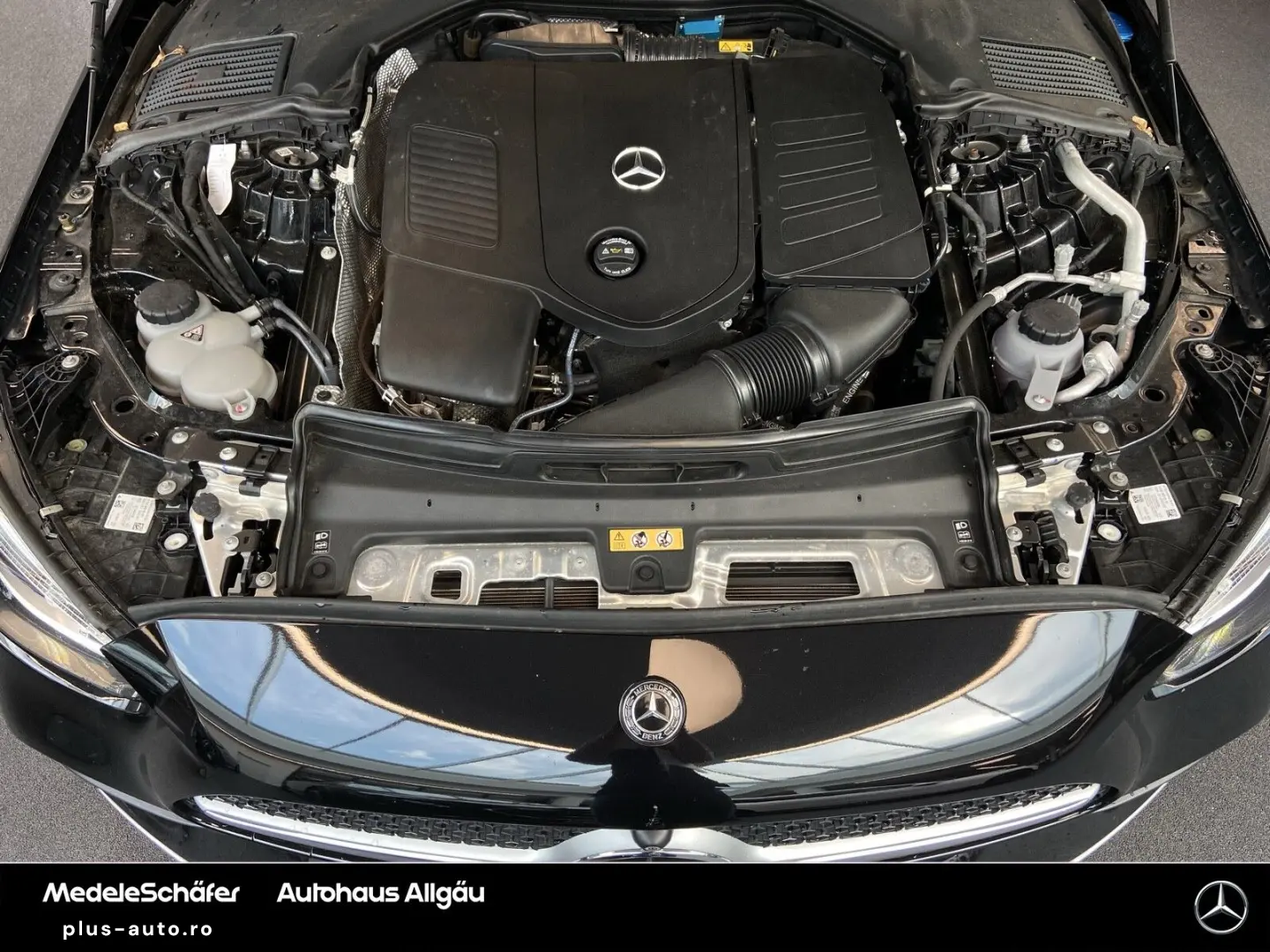 MERCEDES-BENZ C 300 4M AMG AHK Pano Burm  Memory