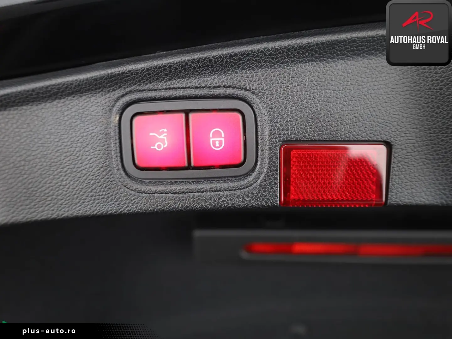 MERCEDES-BENZ C 63 AMG S BURMESTER KEYLESS ACC 360