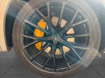 MASERATI Grecale Modena inkl. 2 Jahre Maserati Approved F