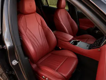 MASERATI Grecale 2.0 MHEV Modena Auto 4WD